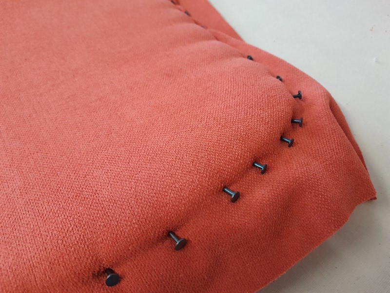 Chaises vintage en cours de réfection